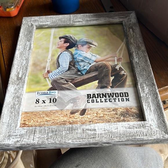 Frame - Picture 1 of 2